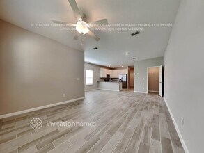 13273 Shore Grass Dr in Jacksonville, FL - Foto de edificio - Building Photo