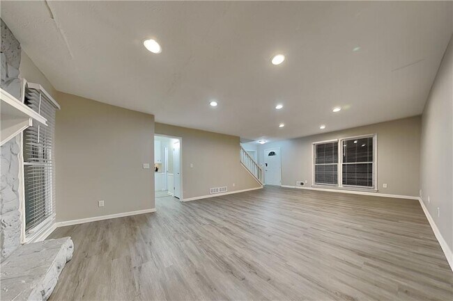 3494 Sheree Trail in Stone Mountain, GA - Building Photo - Building Photo