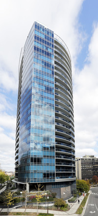 Turnberry Tower in Arlington, VA - Foto de edificio - Building Photo