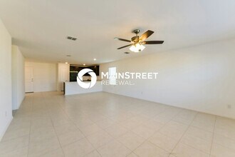 332 Dry Cyn Wy in Fort Worth, TX - Building Photo - Building Photo