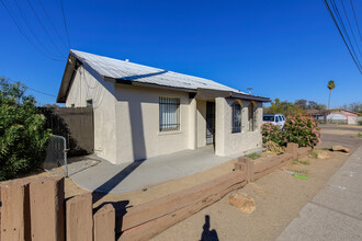 1830 W Indian School Rd in Phoenix, AZ - Building Photo - Building Photo