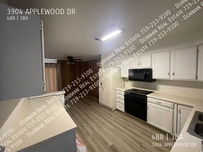 3904 Applewood Dr in Colorado Springs, CO - Building Photo - Building Photo