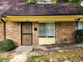 141 Peyton Pl SW in Atlanta, GA - Building Photo