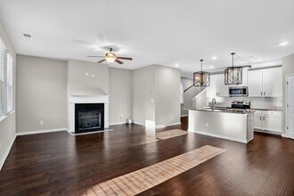 1553 Spring Hollow Way in Stone Mountain, GA - Building Photo - Building Photo