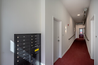 Arthaus Apartments in Minneapolis, MN - Building Photo - Lobby