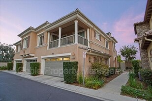 23804 Brescia Dr in Santa Clarita, CA - Building Photo