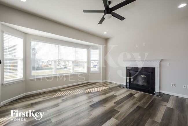 3248 Charlestowne Crossing Dr in St. Charles, MO - Building Photo - Building Photo