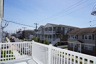 15 S Decatur Ave in Margate City, NJ - Building Photo - Building Photo
