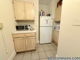 452 Park Dr in Boston, MA - Building Photo