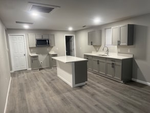 3568 3rd Ave in Grove City, OH - Building Photo - Building Photo