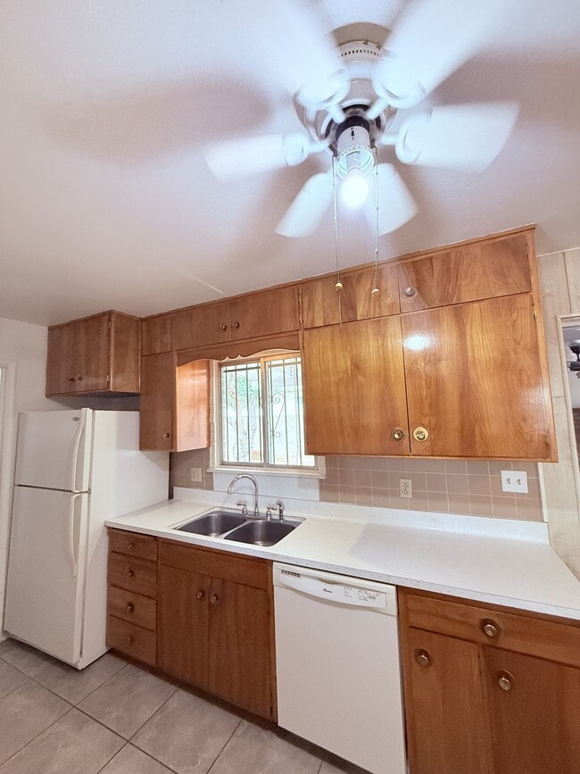 4834 N Los Altos Pl in Tucson, AZ - Building Photo - Building Photo