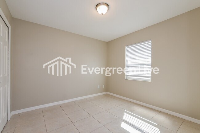 4058 Spoonbill Ave in Orlando, FL - Building Photo - Building Photo