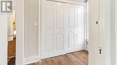 24 Catharine St in Belleville, ON - Building Photo - Building Photo