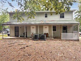 8917 Tanya Dr in Little Rock, AR - Building Photo