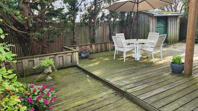 632 E Olive St in Long Beach, NY - Building Photo - Building Photo