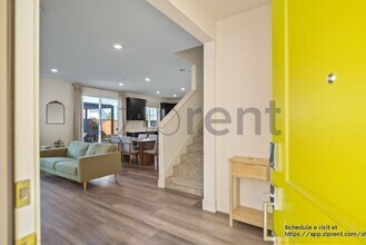 1833 French Wy in Tracy, CA - Foto de edificio - Building Photo
