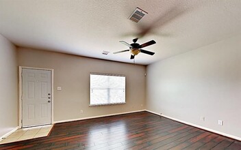 6731 Beech Trail Ct in Richmond, TX - Building Photo - Building Photo