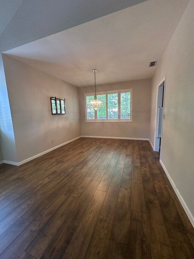1104 Coulter Ct in Fairfield, CA - Building Photo - Building Photo