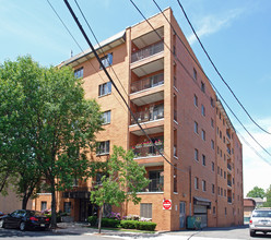 The Crest in Cliffside Park, NJ - Building Photo - Building Photo