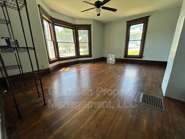 409 E 3rd St in Maryville, MO - Building Photo - Building Photo
