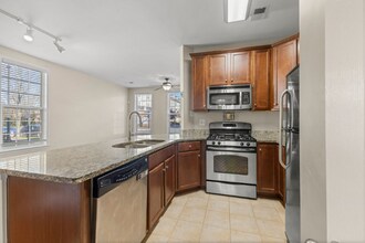 19441 Promenade Dr in Leesburg, VA - Building Photo - Building Photo