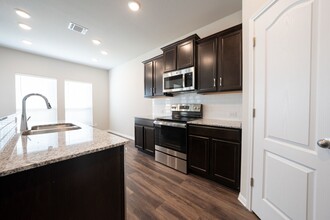 720 Friars Lndg Dr in Temple, TX - Building Photo - Building Photo
