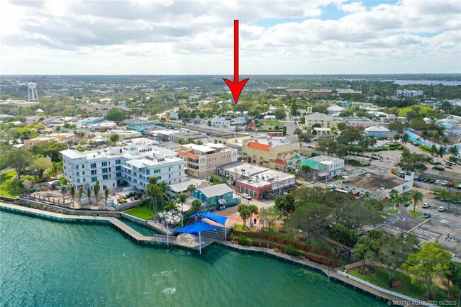 424 SW Camden Ave in Stuart, FL - Building Photo - Building Photo