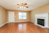 2829 Holsted Dr in Murfreesboro, TN - Foto de edificio - Building Photo