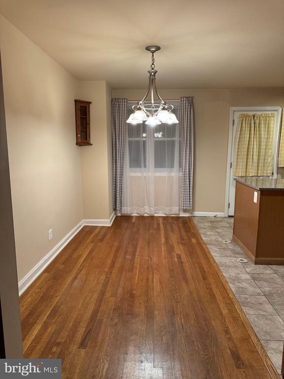 property at 1513 Aldeney Ave