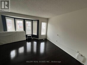 814 Fowles Ct in Milton, ON - Building Photo - Building Photo