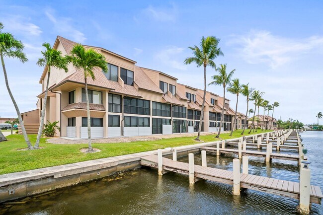 property at 894 Buttonwood Dr