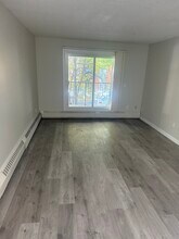 Unit For Rent in Edmonton, AB - Building Photo - Building Photo