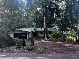 4523 110th Ave NE in Kirkland, WA - Building Photo