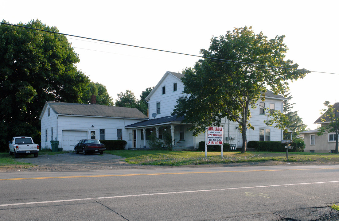 650 Ridge Rd in Webster, NY - Building Photo