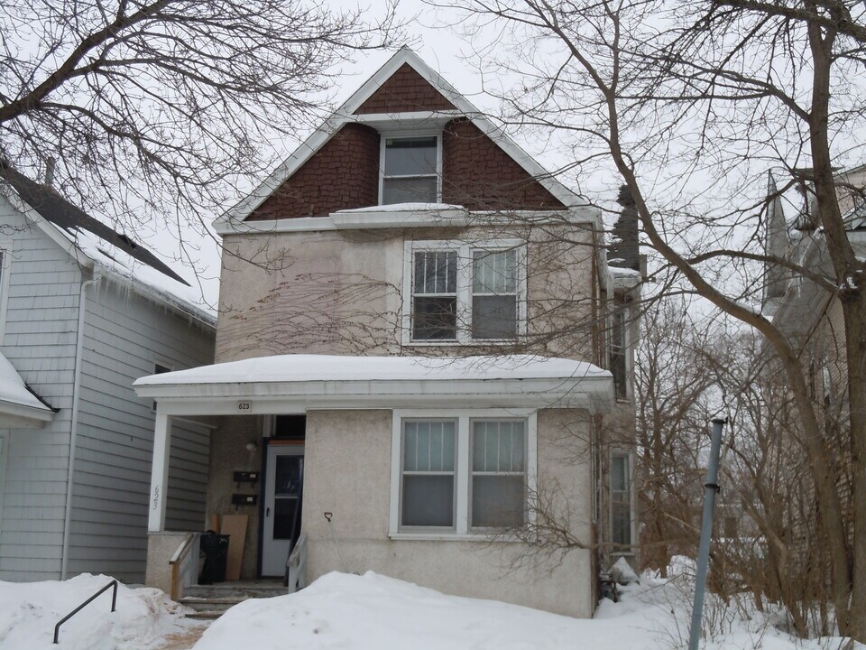 623 Ontario St SE in Minneapolis, MN - Building Photo