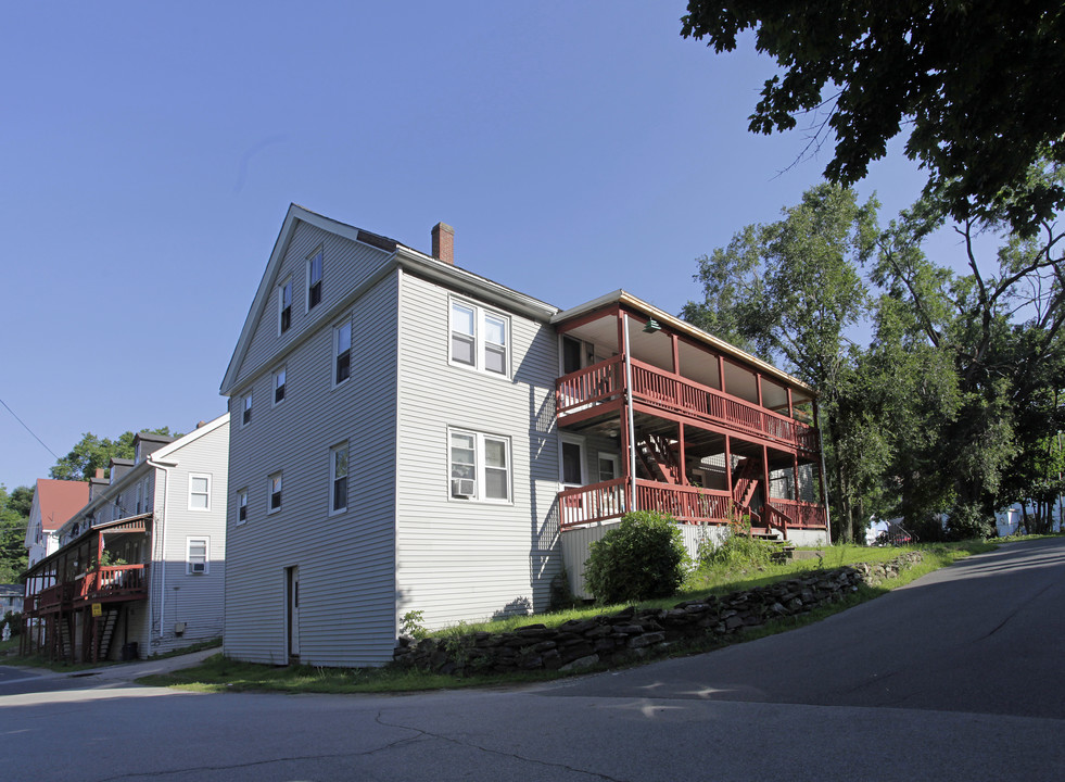 3 Fiske St in Southbridge, MA - Building Photo