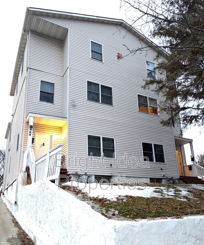 property at 863 Clark St N