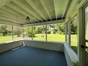 9130 S Zanmar Dr in Floral City, FL - Building Photo - Building Photo