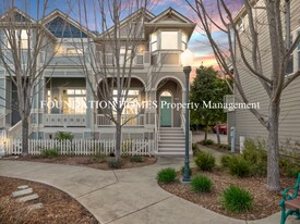 33 Ranch Dr in Novato, CA - Building Photo