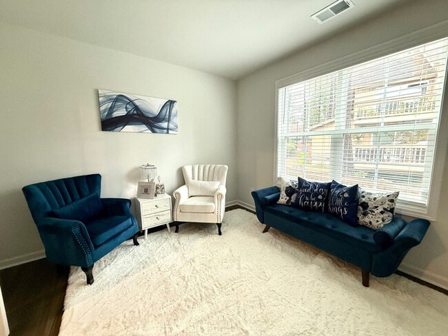 2794 Prince Charles Ct