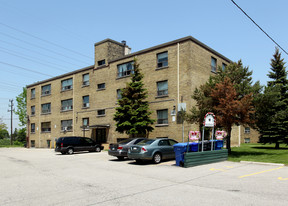 10 Craigton Dr in Toronto, ON - Building Photo