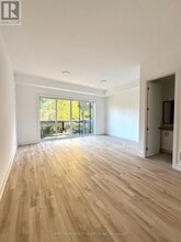 23 Chestnut Ct in Aurora, ON - Building Photo - Building Photo
