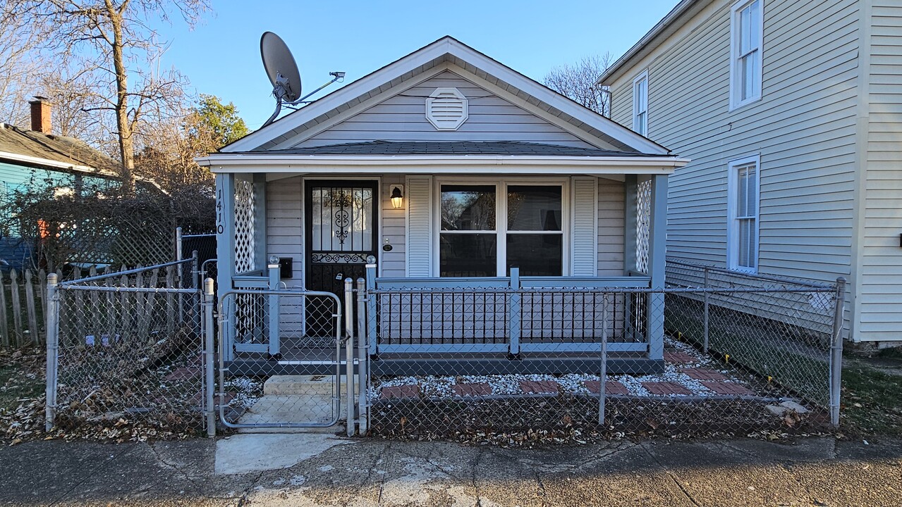 1410 Ekin Ave in New Albany, IN - Building Photo