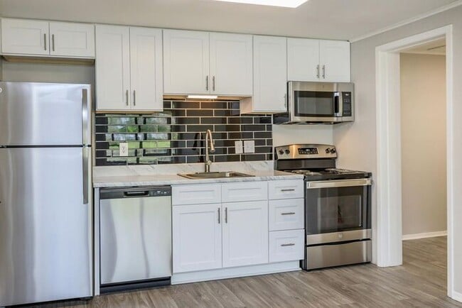118 Safe Harbor Dr