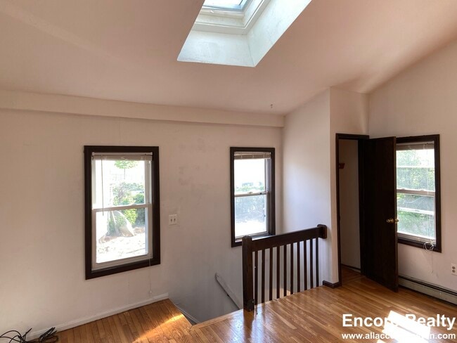 10 Shepard St, Unit #8