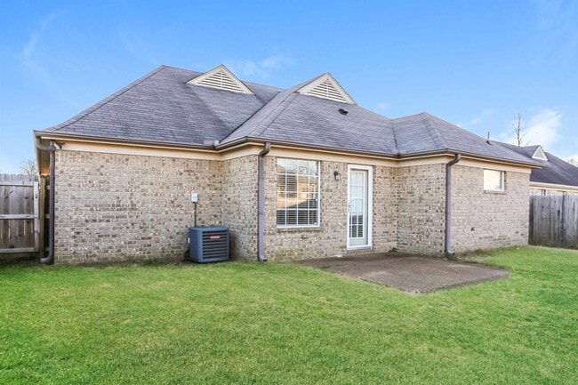 8852 Campaldino Ave in Memphis, TN - Building Photo - Building Photo