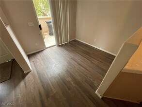506 Fragrant Orchard St in Henderson, NV - Building Photo - Building Photo