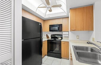 13288 White Marsh Ln in Ft. Myers, FL - Building Photo - Building Photo