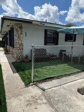 208 NW 7th St in Hallandale Beach, FL - Building Photo - Building Photo