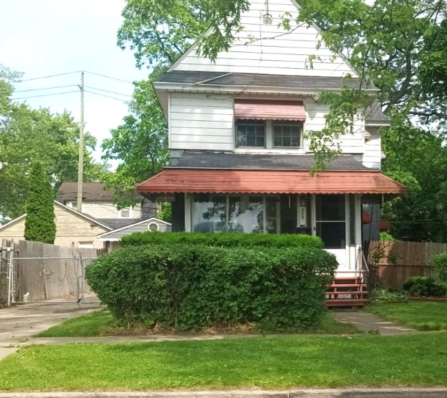 property at 110 Ivy St